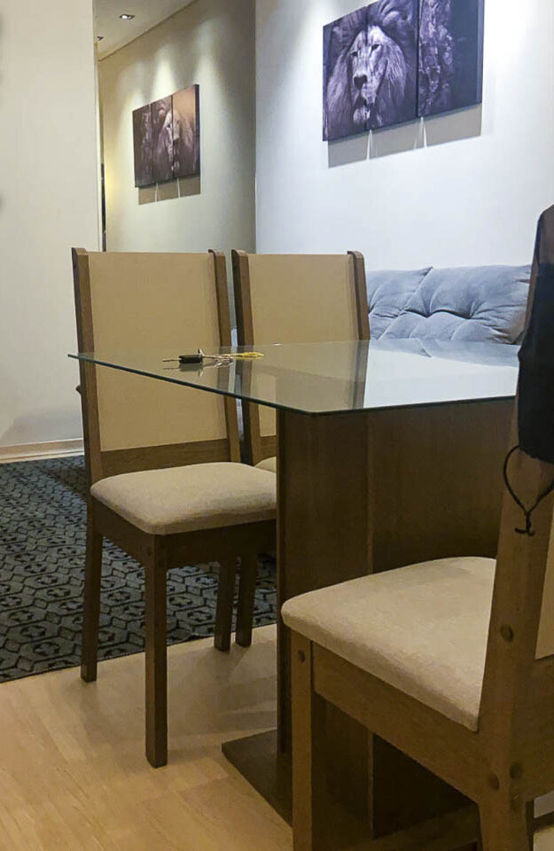 Sala de jantar mobiliada