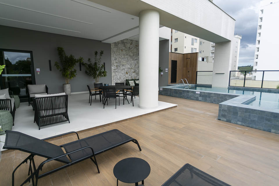 Área de lazer e piscina do Residencial Dracena